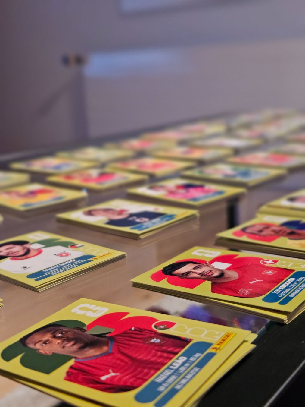 Panini Sammelbilder & Trading cards: Panini Sticker WM 2026 – Neu und originalverpackt aus Schüpfheim von Tea-Rex