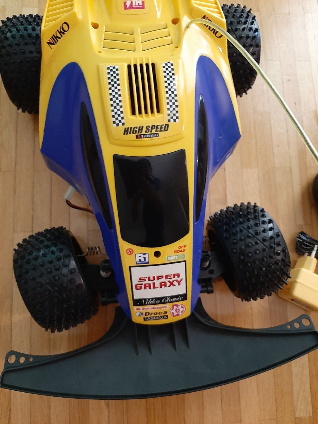 Nikko Modellismo RC: Grande Voiture de vitesse  télécommandée NIKKO – Nuovo (secondo la descrizione) da Petit-Lancy venduto da pecaesculca 3
