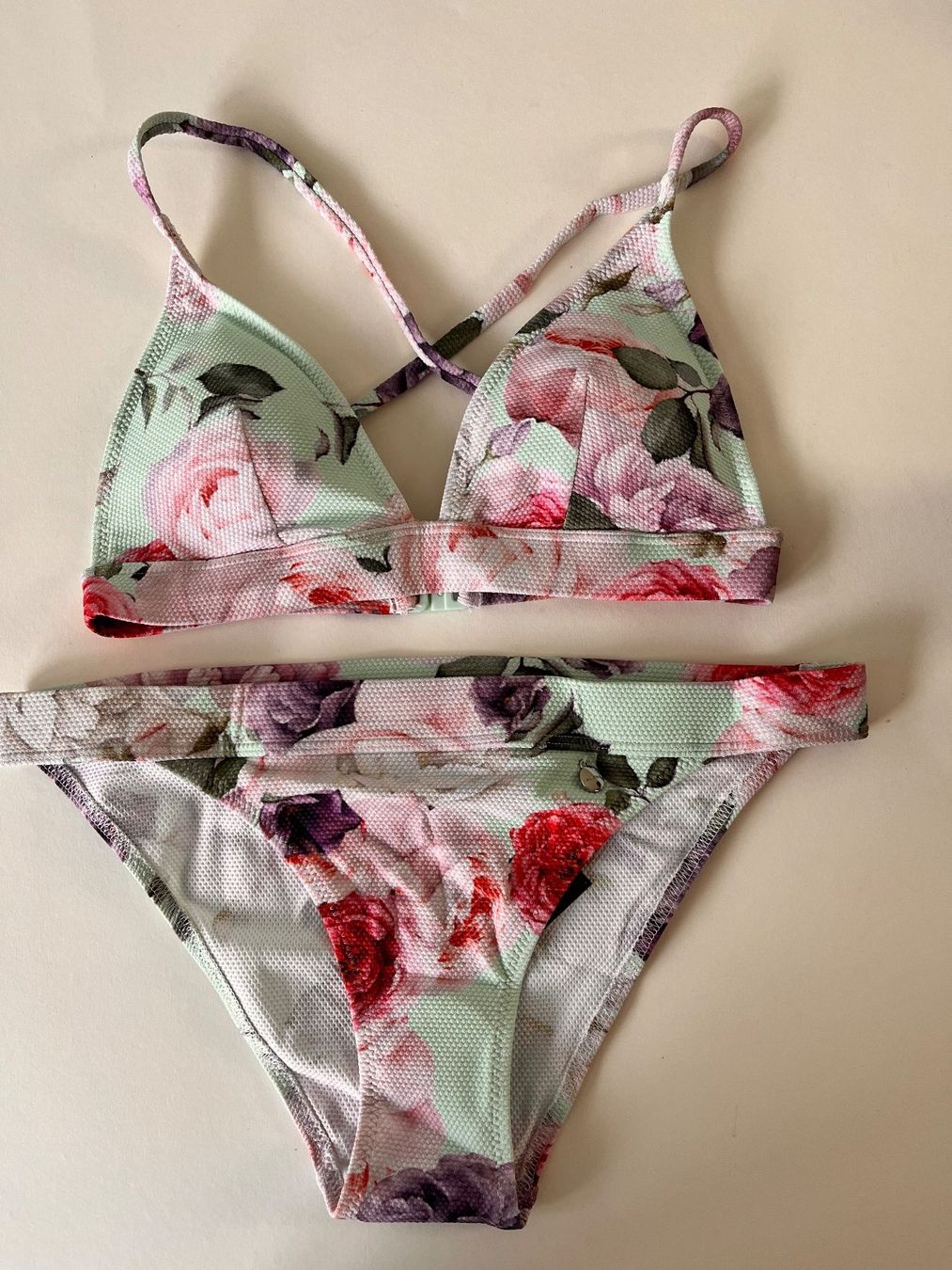 Lascana Costumi da bagno & Bikini: LASCANA, Bikini, Grösse 36A/B, Farbe Hellgrün mit Blumen – Nuovo e nell'imballaggio originale da Rudolfstetten venduto da gst_g7xl