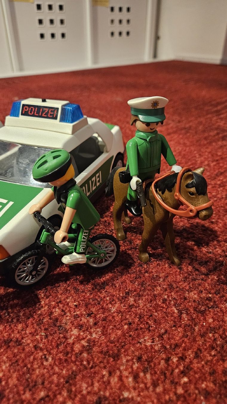 Playmobil Jouets: Playmobil Polizei mit verschiedenen Sets – D'occasion à Rudolfstetten par Hoppel17 5