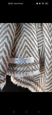 Écharpe 100% cachemire beige motif chevrons fait main Népal