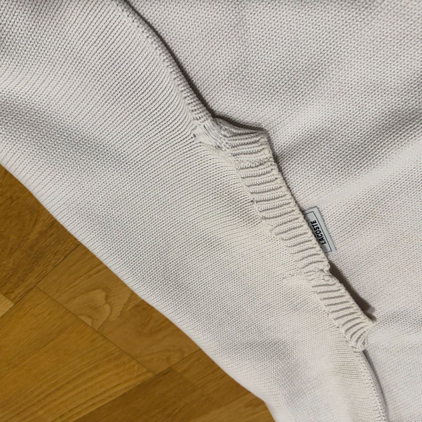 Lacoste Maglioni & Felpe: Lacoste vintage white knitted sweatshirt 00s strickpullover – Usato da St. Gallen venduto da sourced_limited 4