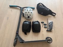 Stunt Scooter Marke Ethic Erawan, inkl. diversem Zubehör