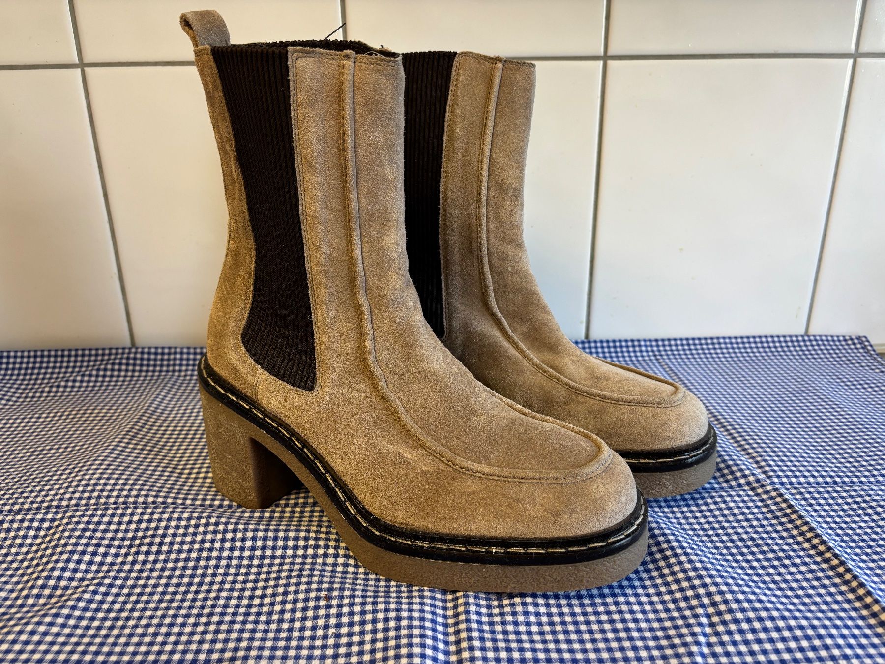 Massimo Dutti Scarpe da donna: Massimo Dutti Ankle Boots  39. – Nuovo (secondo la descrizione) da Zürich venduto da majkut