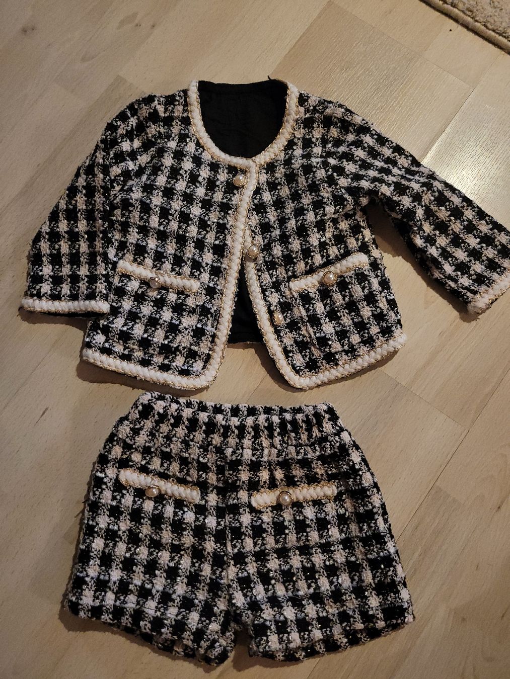 Completi: Kleiderset gr. 80 – Usato da Perlen venduto da Safari_23