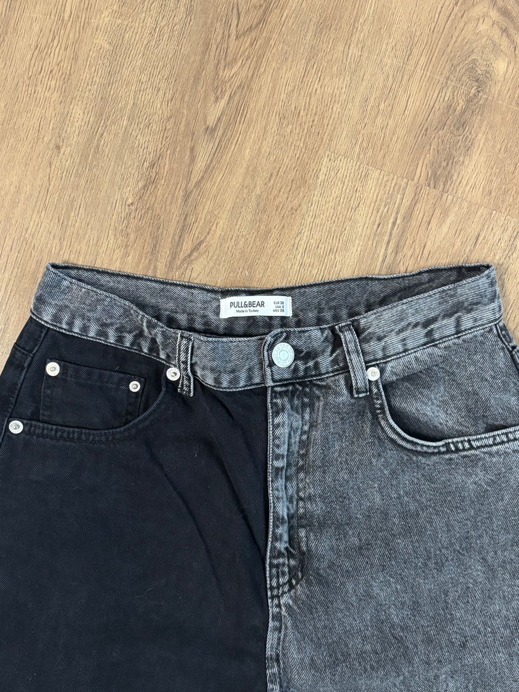 Pull&Bear Jeans: Coole Jeans grau/schwarz  - Pull and Bear - Gr. 38 – Usato da Brügg BE venduto da doppelsalchow 1