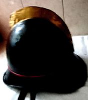 Alter Feuerwehrhelm aus Stahl