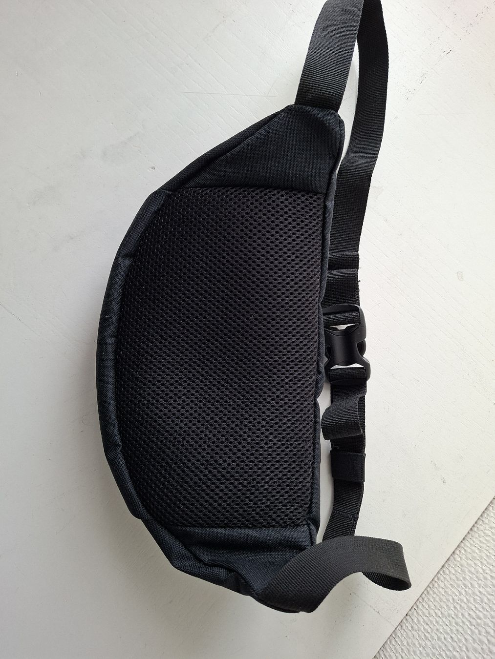 Burton Taschen: Burton Hüfttasche schwarz  – Gebraucht aus Neuenkirch von a_s_p6dq 1