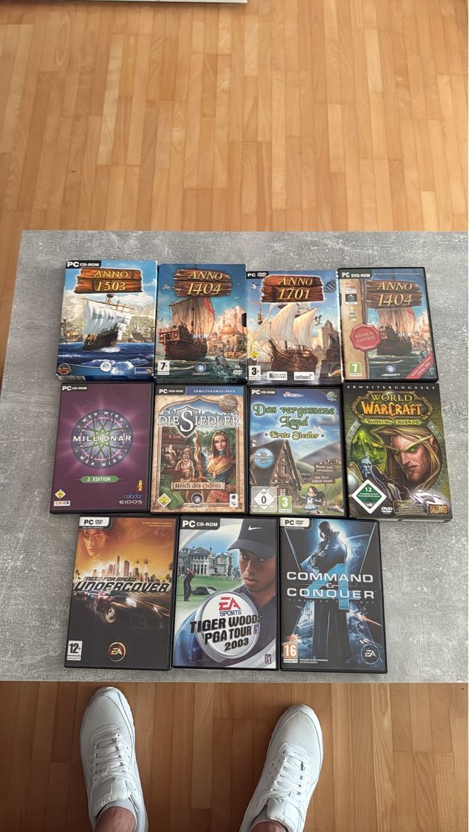 Giochi: PC Spiele Konvolut Anno, Warcraft, Command & Conquer, u.a. – Usato da Küssnacht am Rigi venduto da dani2o11
