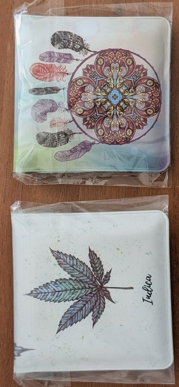 Aschenbecher: 2 Stück Taschen-Aschenbecher, NEU – Neu und originalverpackt aus Zürich von Milk-and-Chicken 1