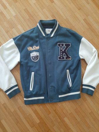 Veste Légére  bleu et blanc taille 146 garçon