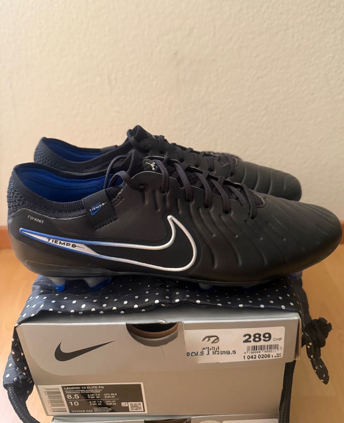 Nike Herrenschuhe: Nike Legend 10 Elite FG Gr 42 Neu – Neu und originalverpackt aus Zürich von Herbion1 1