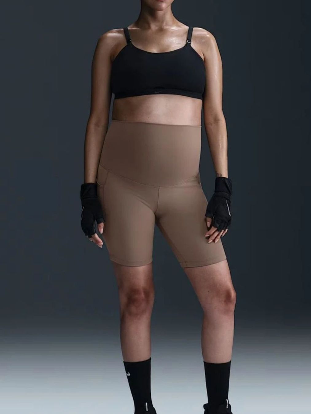 Nike Leggings: Nike sport maternity shorts – Neu (gemäss Beschreibung) aus Affoltern am Albis von Katarinushka