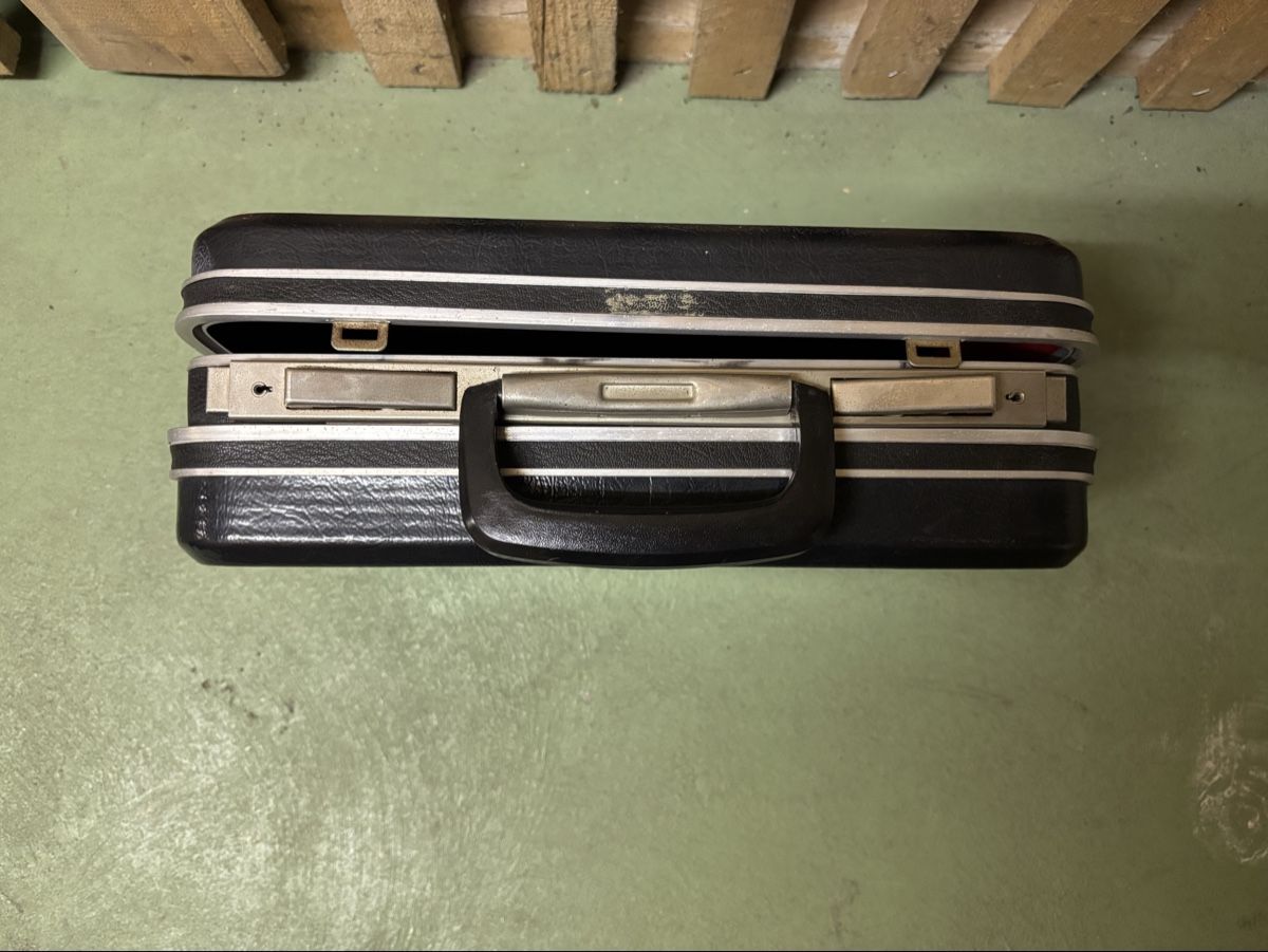 Swiss Valigie: Waffenkoffer – Usato da st.gallen venduto da City1960 2