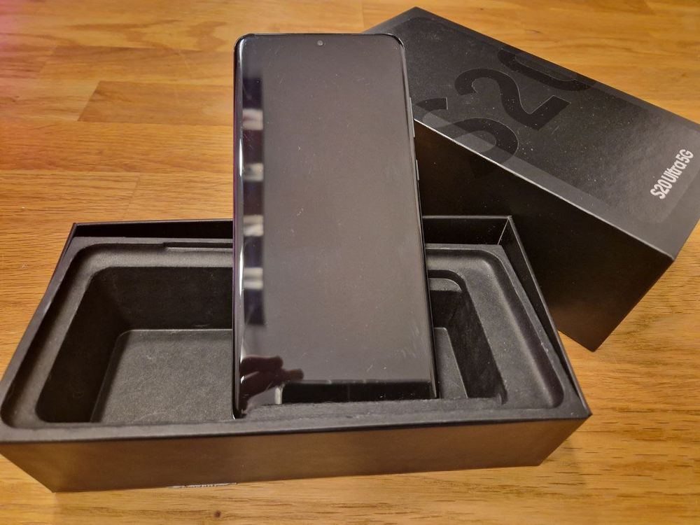 Samsung Galaxy S20 Ultra 5G (mit Cases + 64 GB SD Card) Kaufen auf Ricardo