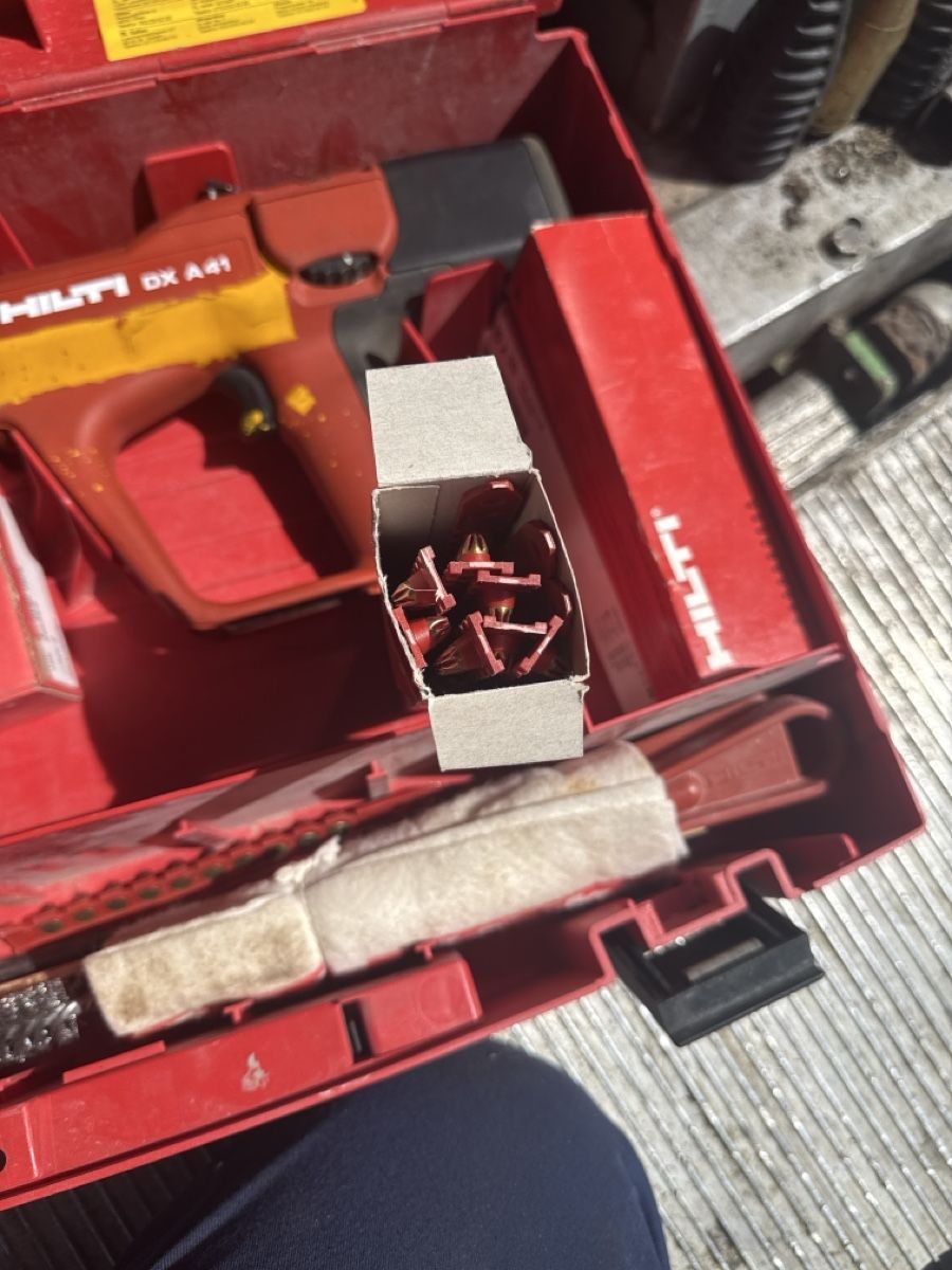Hilti Tutti gli attrezzi: Hilti DX A 41 – Usato da Zofingen venduto da merc212 2