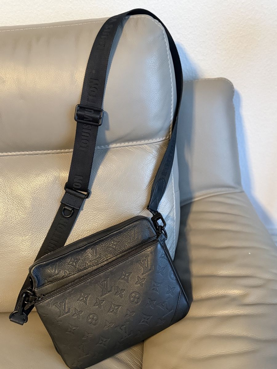 Louis Vuitton Borse: Sacoche Louis Vuitton trio – Usato da Bern venduto da LVGG