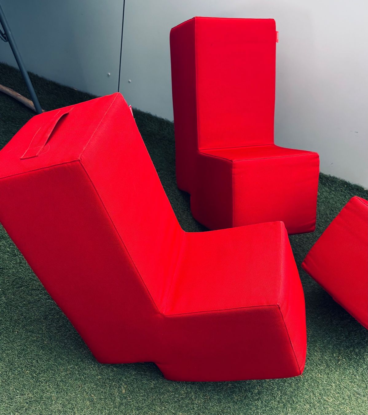 Sessel: 3 Rote Lümmel zu verkaufen / Designsitzmöbel – Gebraucht aus Sissach von swxx5 3
