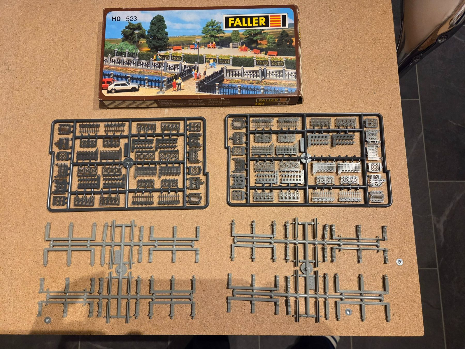 Faller Modelleisenbahnen: Faller Eisenzäune H0 523 – Neu (gemäss Beschreibung) aus Klingnau von Eisenbahnhobby