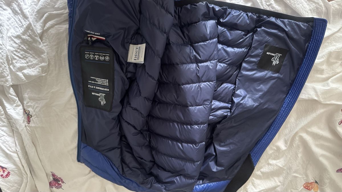 Moncler Vestes: Moncler Jacke – Neuf (Voir description) à glattbrugg par sho_d9ht 2