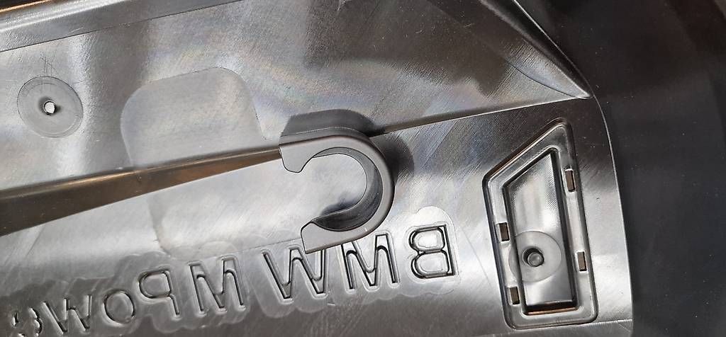 Tutti pezzi di ricambio auto: BMW M4 G82 Motorabdeckung – Usato da Dübendorf venduto da koe_b2yk 3