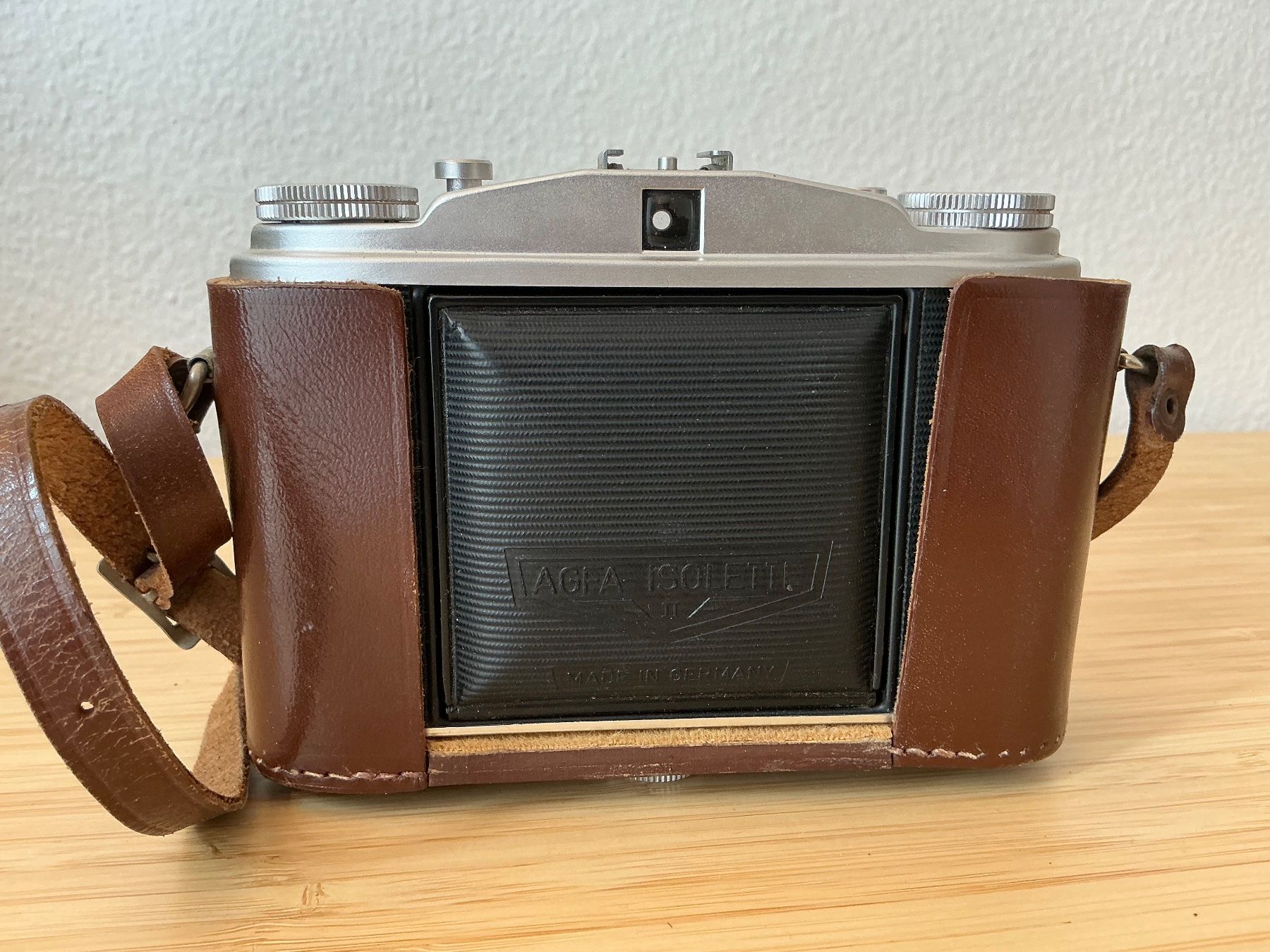 Agfa Appareil photo: Agfa Isolette I Kamera mit Ledertasche – Défectueux à Zürich par tan_gp95 2