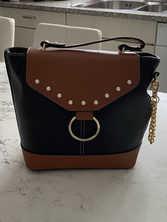 Schicke Handtasche / Rucksack - Neu