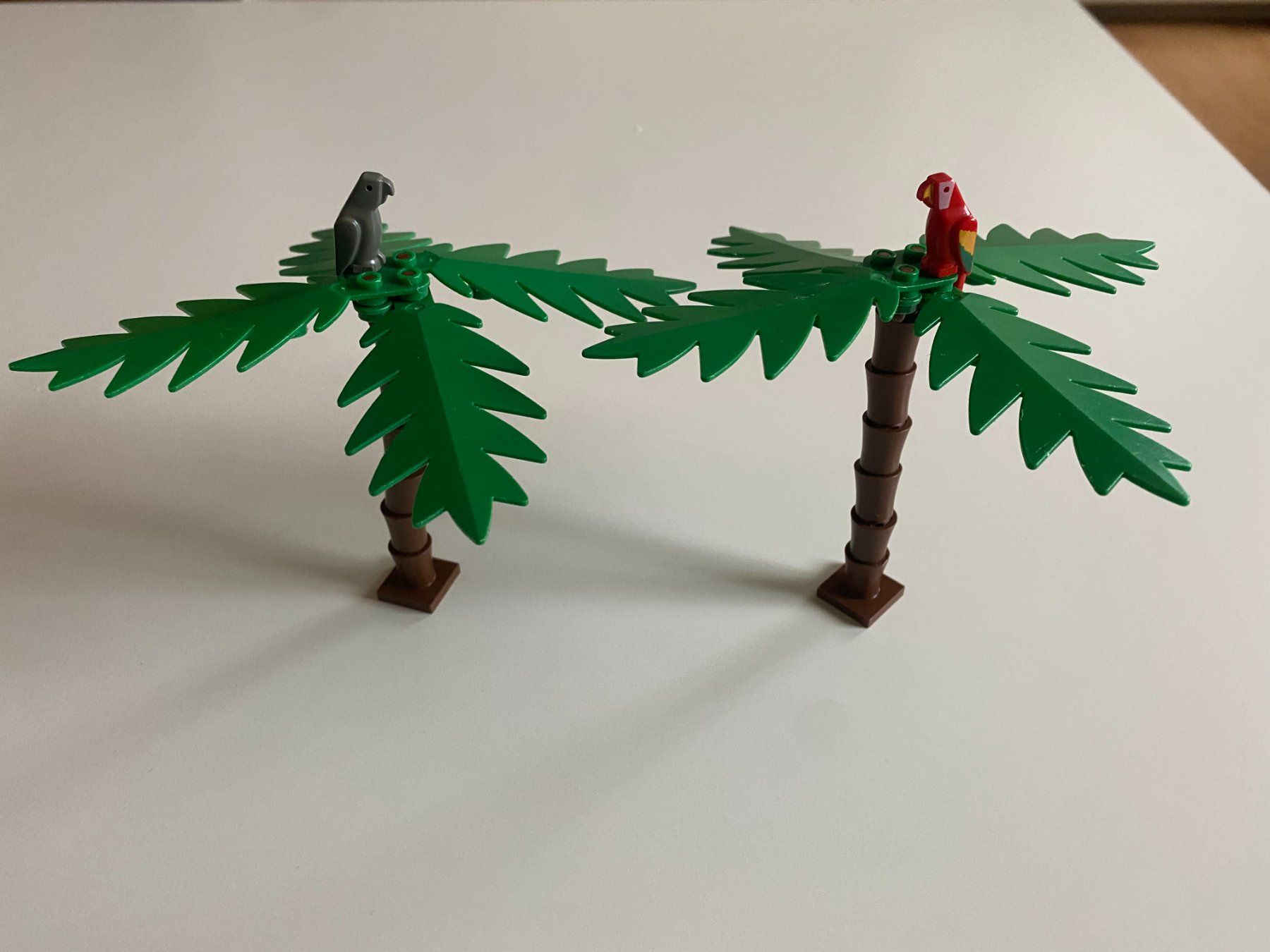 Lego Giocattoli: LEGO - 2 - PALMEN - MIT - PAPAGEIEN – Usato da Gelterkinden venduto da ajdt4