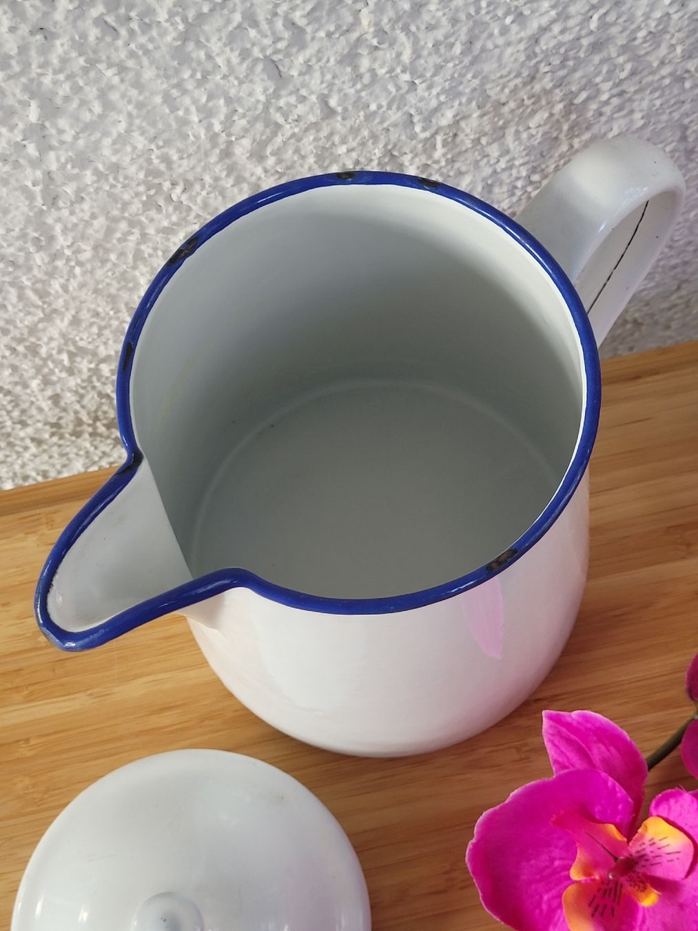Toutes les décorations: Antiker Krug Emaille 2 Liter  – D'occasion à Buttikon SZ par Renco 3