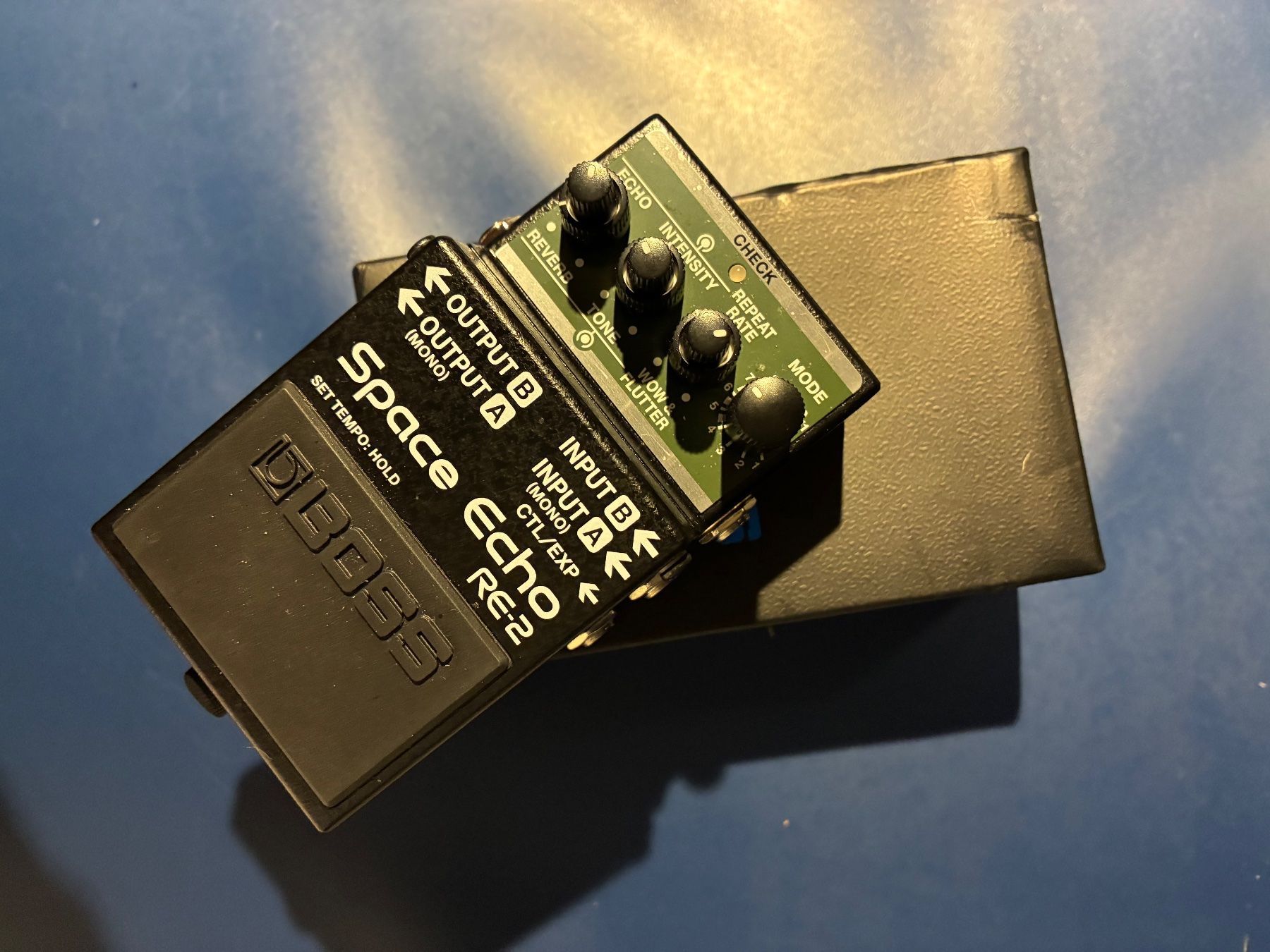 Strumenti musicali: BOSS RE-2 Space Echo Digital Delay – Usato da Stein am Rhein venduto da metti-swiss