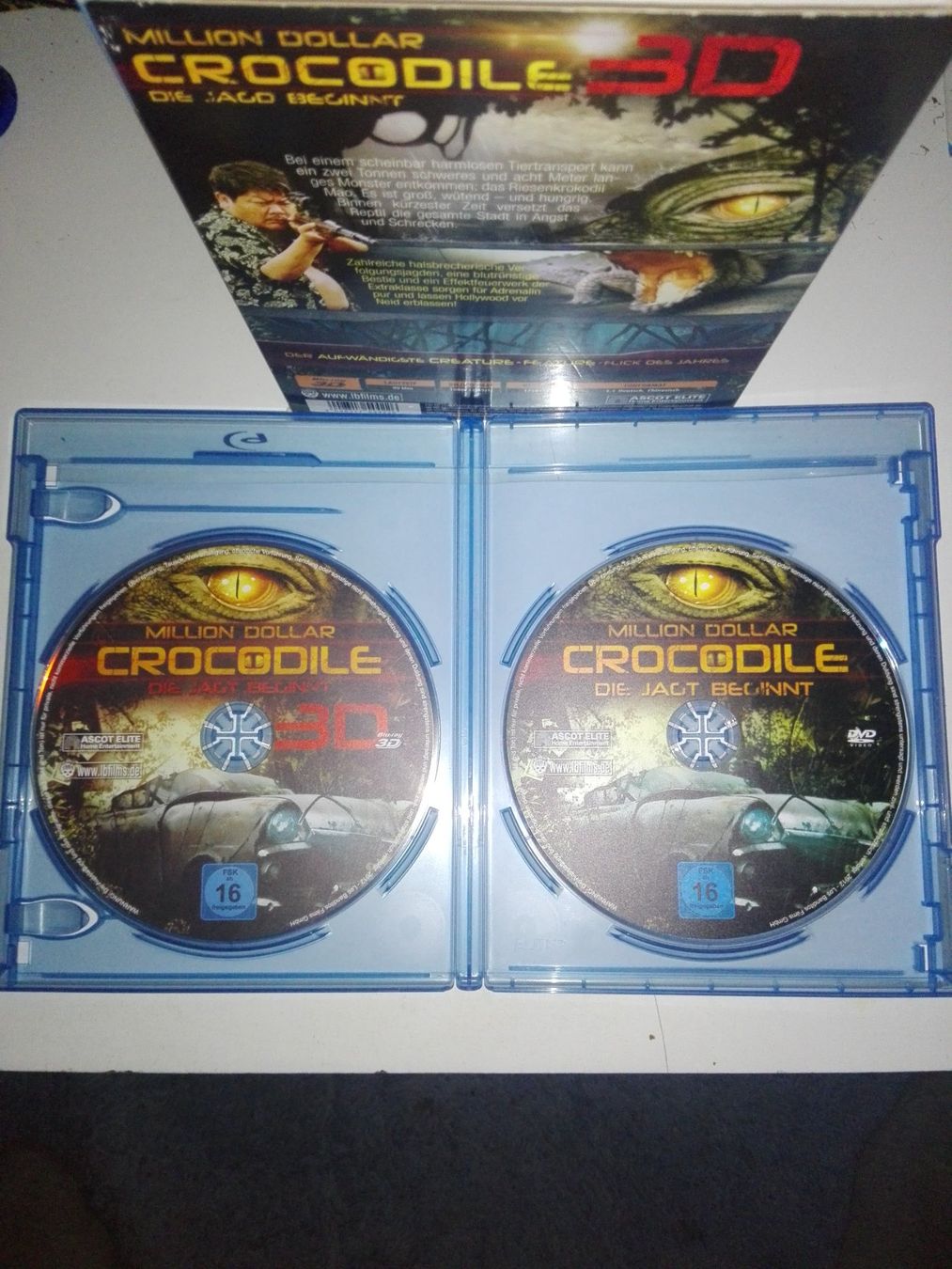 Tutti i DVDs: Million Dollar Crocodile 3D - (Multi Box - DVD & Blu-ray) – Usato da St. Gallen venduto da elk2021 1
