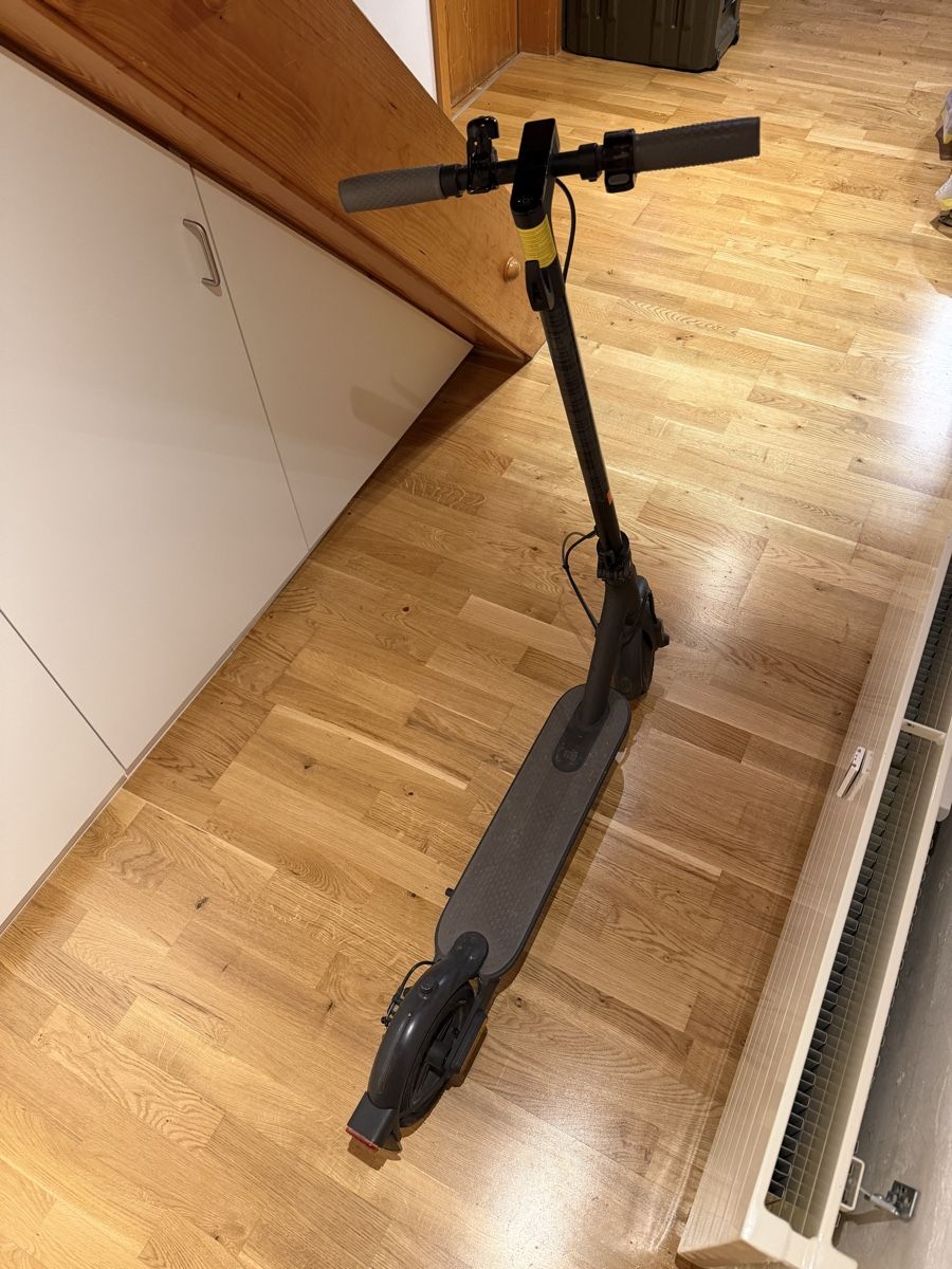 Xiaomi Kickboard: E-Scooter Xiaomi 1S – Neu (gemäss Beschreibung) aus Oberuzwil von Ari_CHE 3