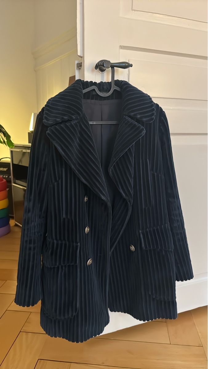 Giacche: Damen Blazer Samt Grösse L gebraucht – Usato da St. Gallen venduto da RosaRossi1