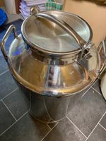Milchkanne Edelstahl mit Deckel gebraucht guter Zustand