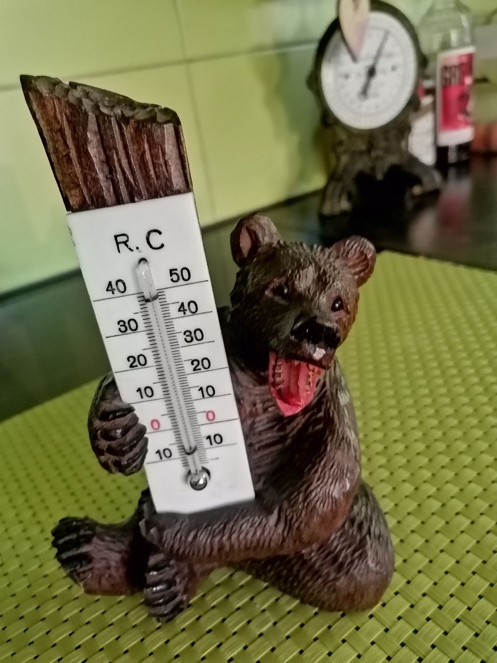 Figurines: Brienzer Bär mit Barometer – D'occasion à Biberist par troedlerheinz