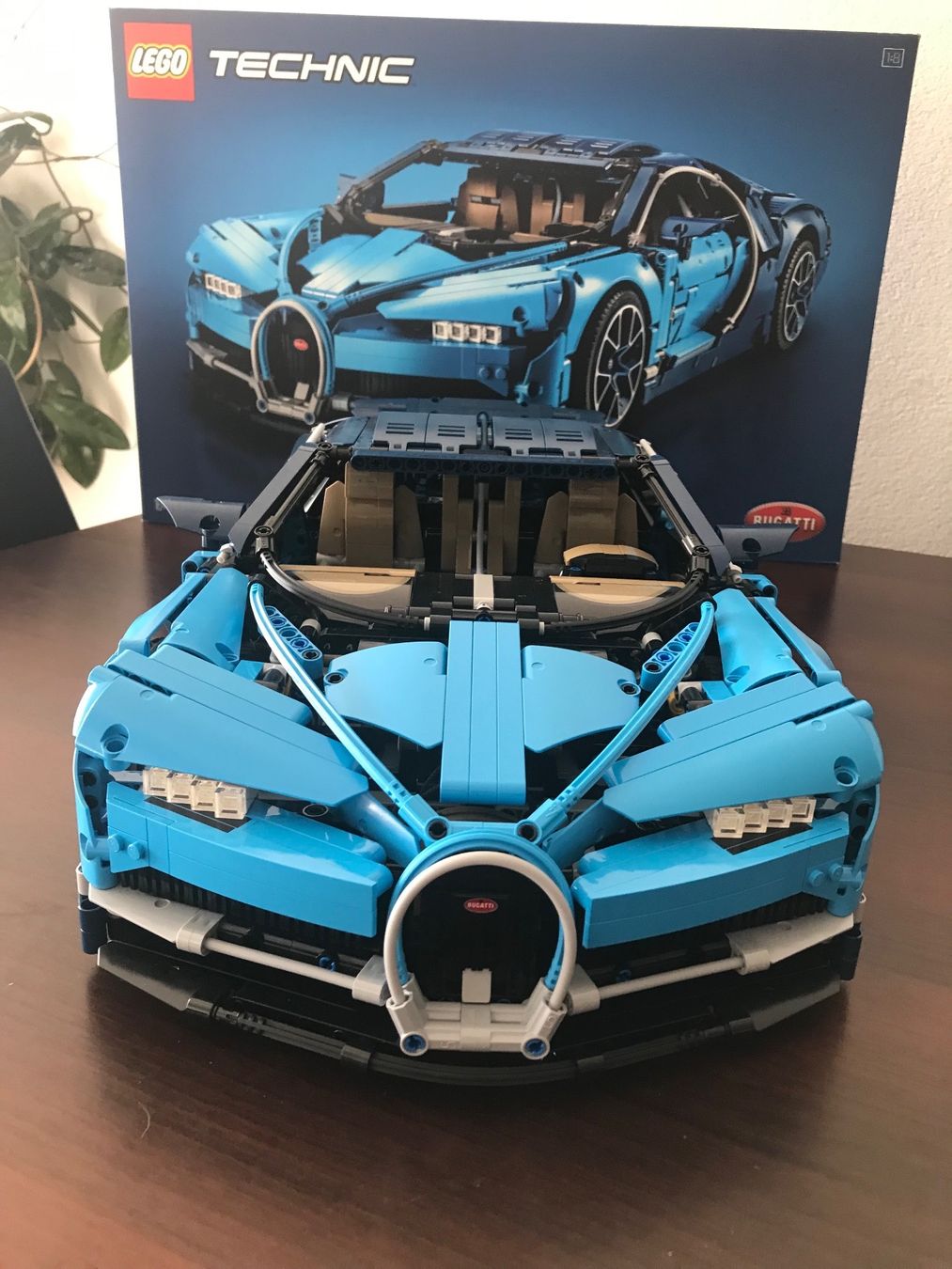 Lego Baukästen: Lego Technic 42083 Bugatti Chiron – Gebraucht aus Châtel-St-Denis von  9