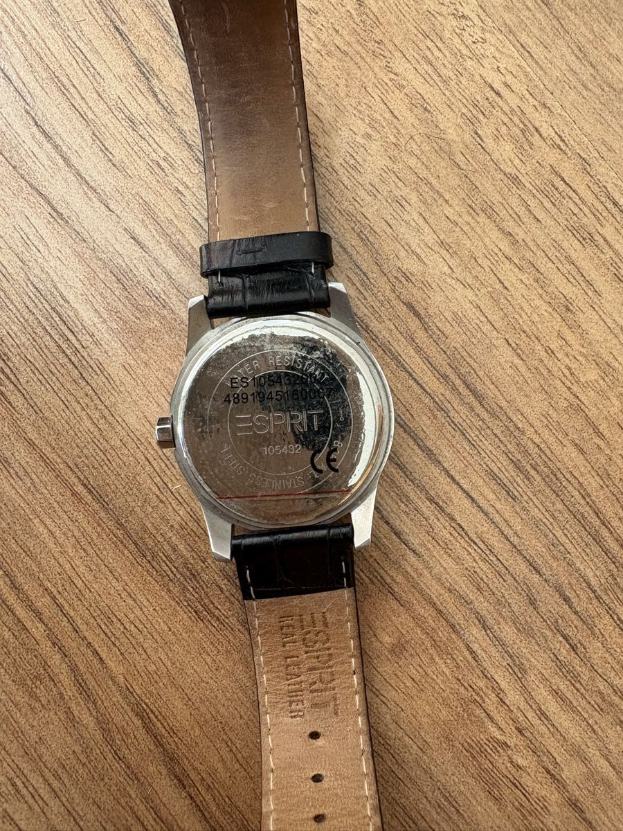 Esprit Orologi: 2 Esprit Damenuhr zu verkaufen – Usato da Rothenthurm venduto da JasiG 2