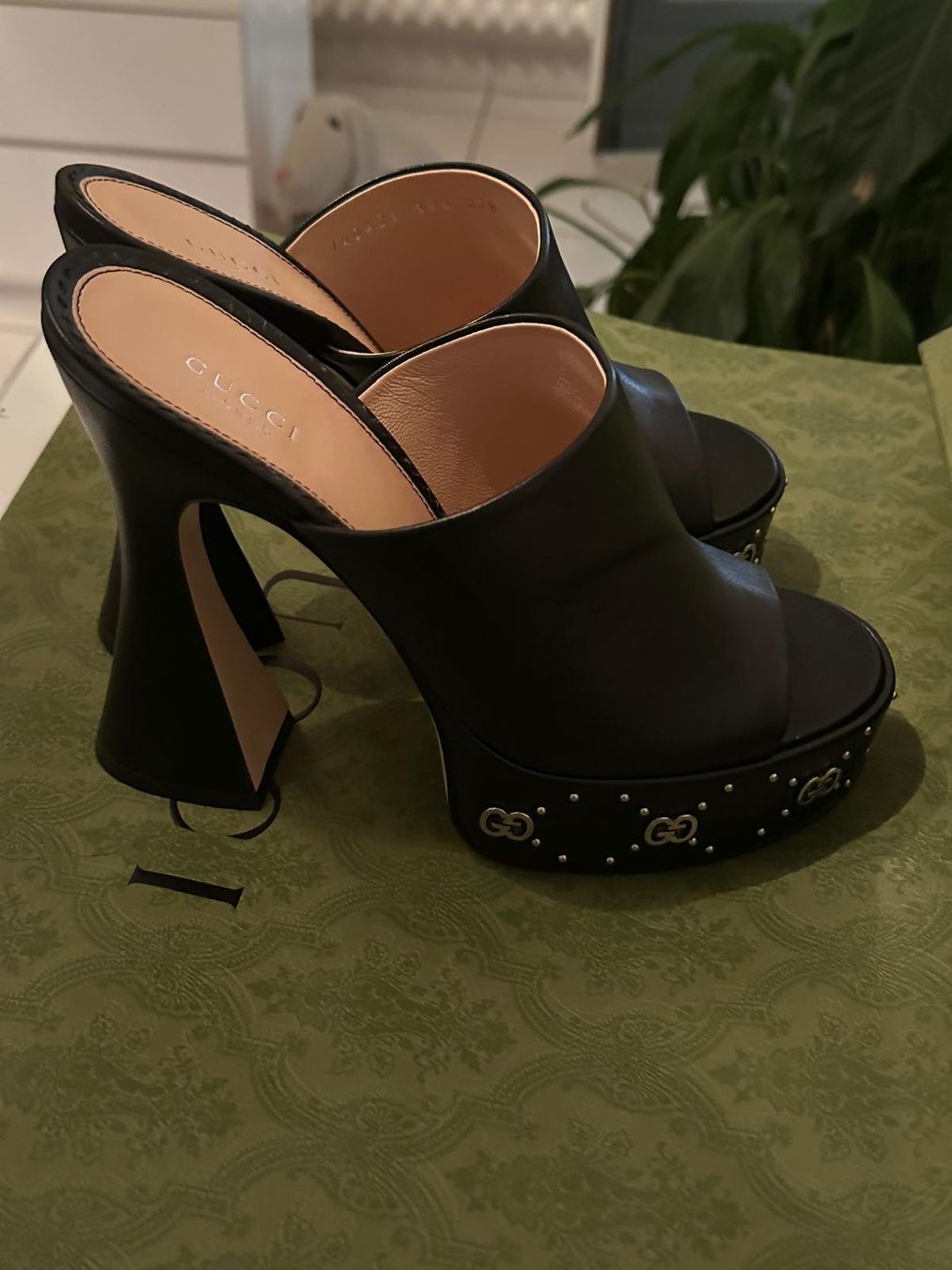 Gucci Scarpe da donna: Mules Gucci – Nuovo e nell'imballaggio originale da Genève venduto da Cinely 2