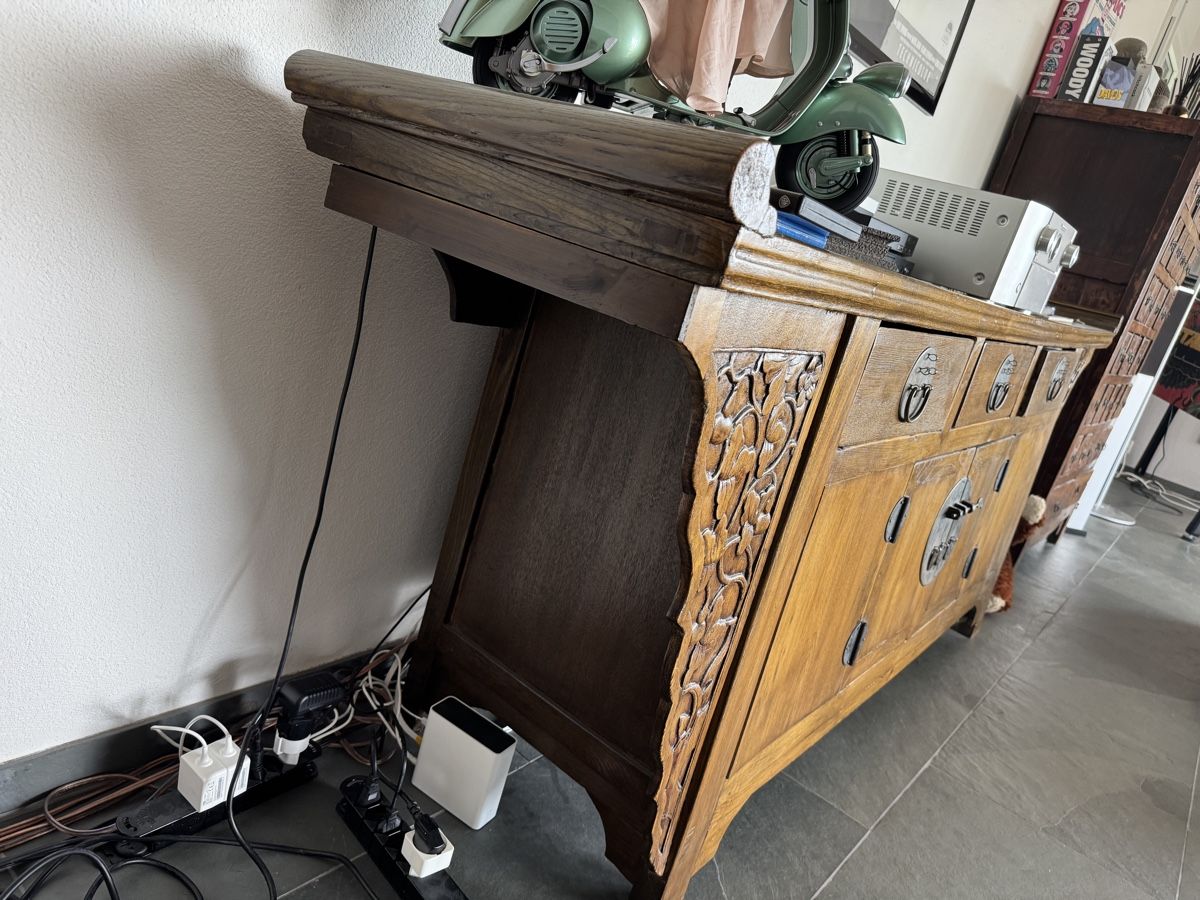 Credenze: Antikes chinesisches Sideboard Credenza Longue – Usato da Horgen venduto da Herb69 1
