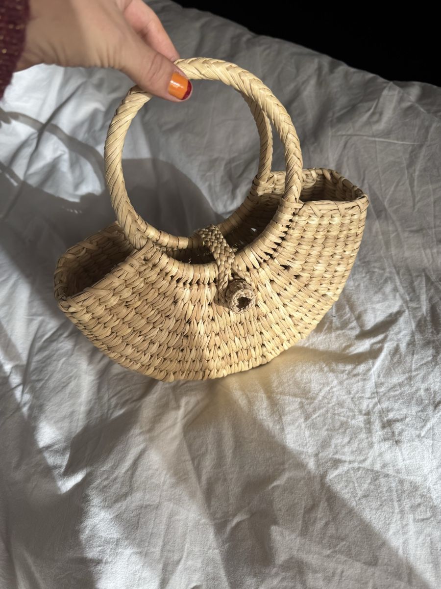 Borse da donna: Peruvian Junco handbag, half moon shape, handwoven - NEW! – Nuovo (secondo la descrizione) da Zürich venduto da olalinda 1