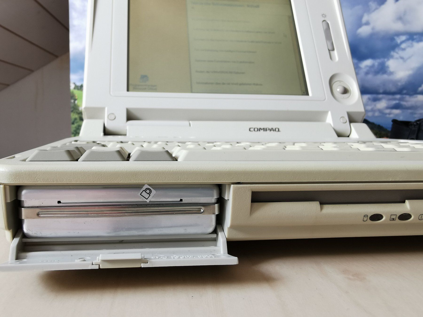 Compaq Notebooks: Compaq LTE Elite 4/50E Laptop – Gebraucht aus Kreuzlingen von  2