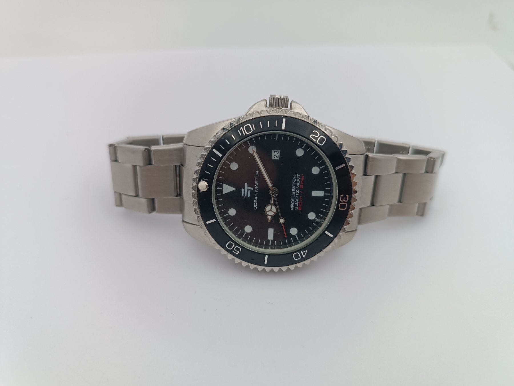 Uhren: OCEAN MASTER Quarz Armbanduhr – Gebraucht aus Brüttisellen von Alphawatch