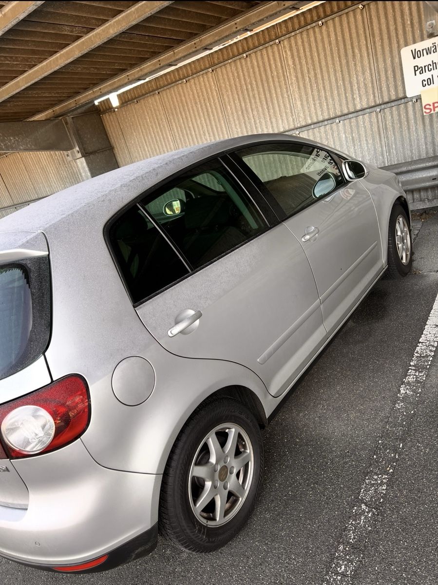 VW Automobili: VW Golf Plus, 2005, Silber, 2.0Tdi – Usato da Reinach AG venduto da Bek24 1