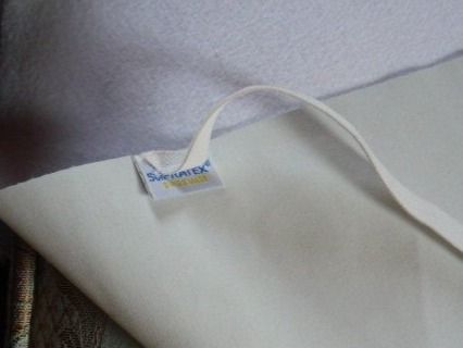 Bettwäsche: Wasserdichte Molton - Surmatelas en molleton imperméable – Gebraucht aus Savagnier von Marderuth 3