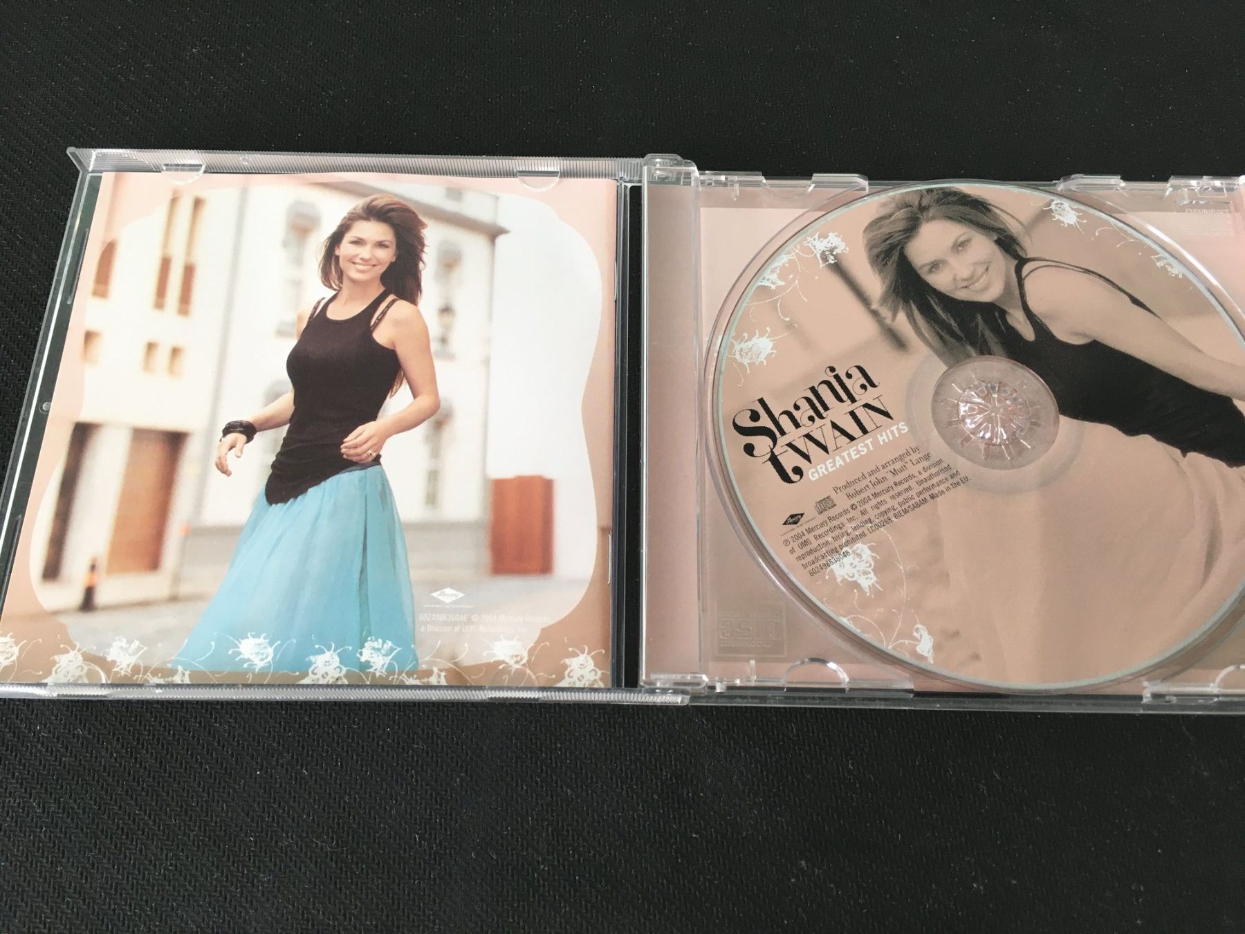 CDs: Shania Twain - Greatest Hits -CD- – Gebraucht aus St.Gallen von  1