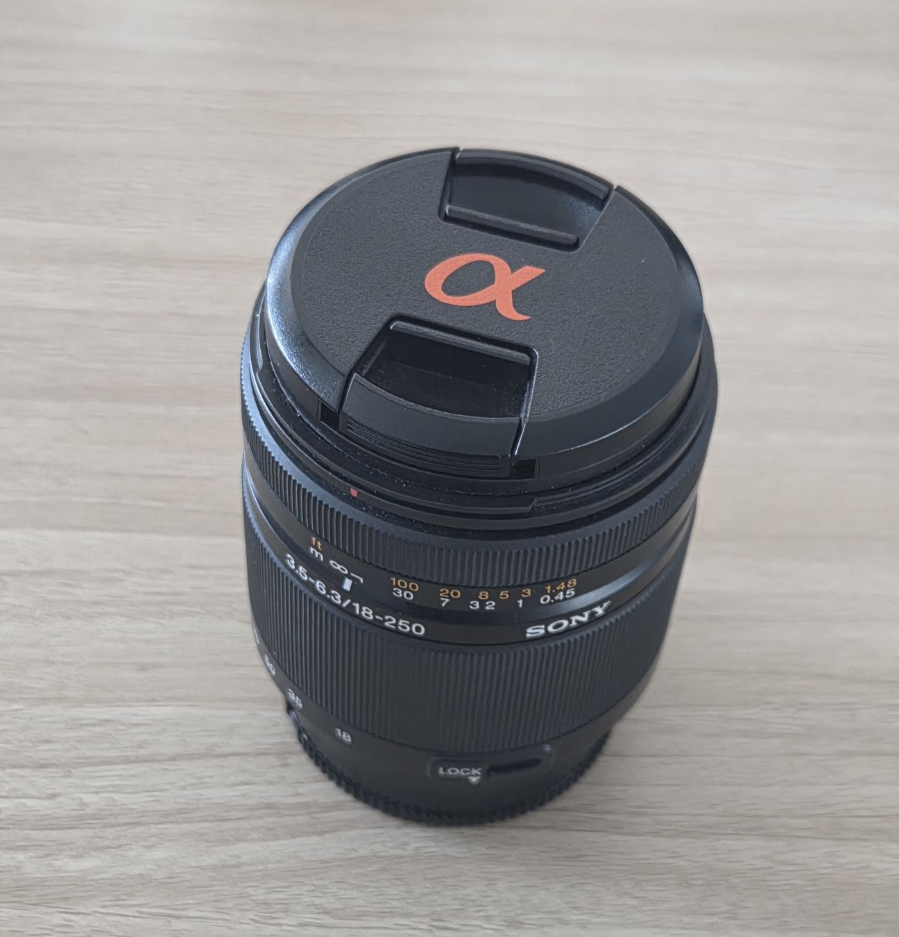 Sony Objectifs: Sony A-Mount Zoomobjektiv 18mm - 250mm – D'occasion à Aarburg par mc.cellery 3