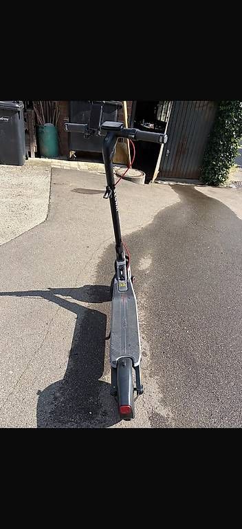 Segway Kickboard: Elektroroller Segway Ninebot  e3 D guter Zustand – D'occasion à Reitnau par Qsi 4