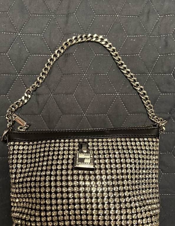 Guess Borse da donna: Damenhandtasche – Nuovo (secondo la descrizione) da Glattbrugg venduto da mir_vx2c 3