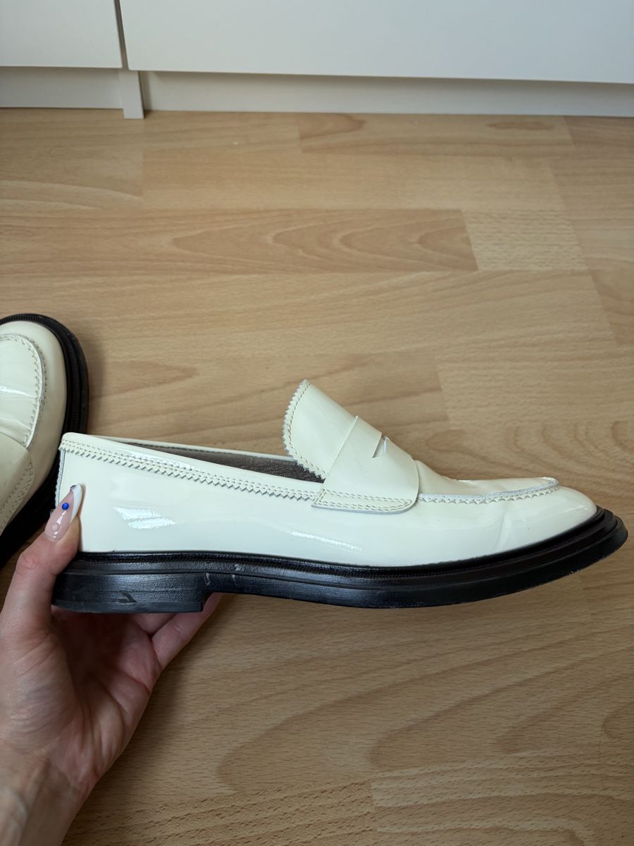 AGL Scarpe da donna: AGL loafers – Usato da Hünibach venduto da rut_hlg5 4