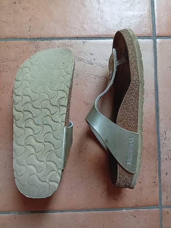 Damenschuhe: Birkestock silber Gr. 37 – Gebraucht aus Sigirino von FilippoEdoardo 1